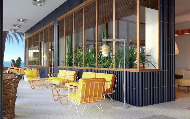 H10 Porto Poniente Hotel