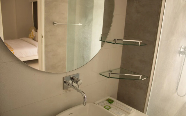 Asian Suites HUDA City Centre