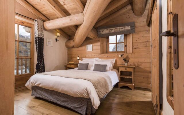 Chalet Elephant Blanc