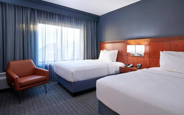 Courtyard by Marriott Chicago Lincolnshire