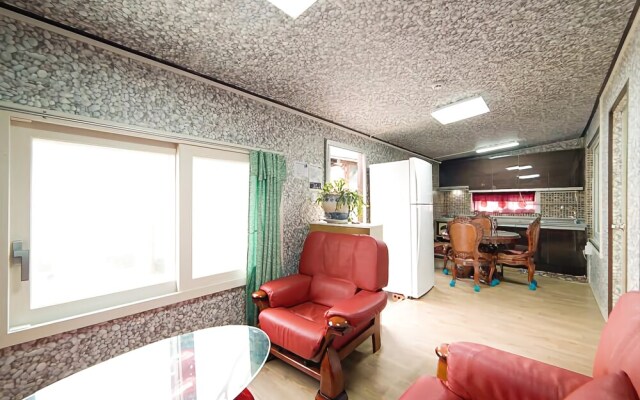 Gapyeong Mountain Or Sea Pension