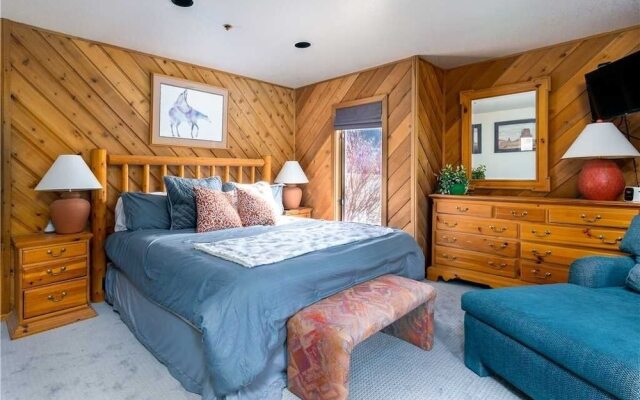 Ridgepoint 105 3 Bedroom Condo