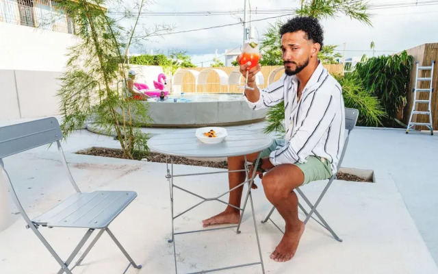 Romeo Gay Hotel