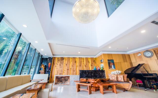 Oceanic Pearl Resort