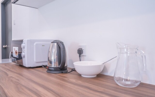 Oyo Home 89600 Marvelous 3Br Imperio