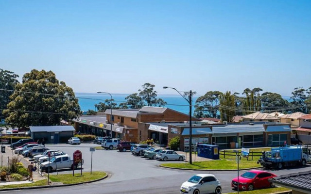 Modern Spacious and Sophisticated