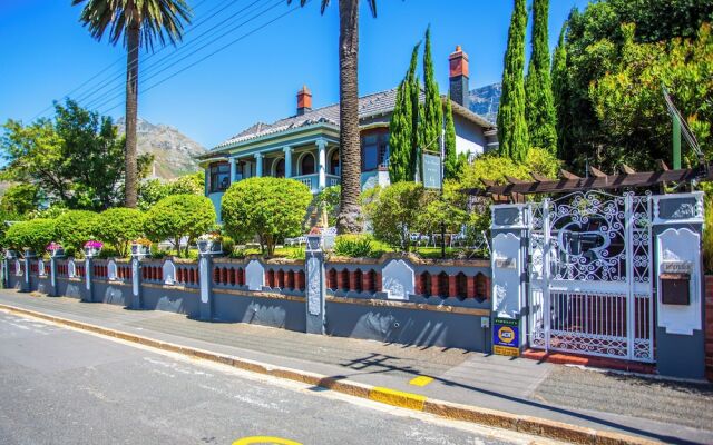 Cape Riviera Guesthouse