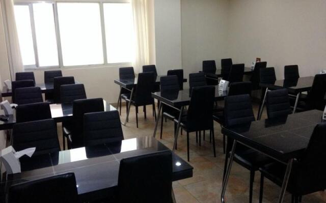 Greentree Inn Rizhao Railway Station Express Hotel
