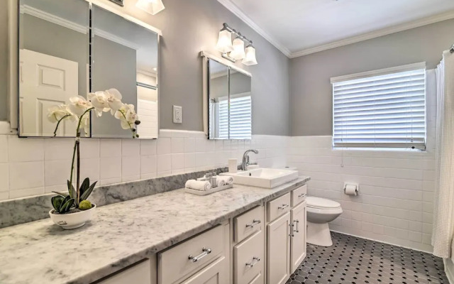 Mid-century Modern Escape in Central Lakeland!