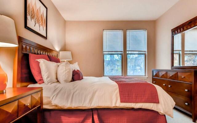 Bluebird Suites in Downtown Providence