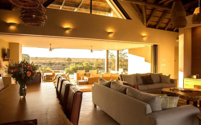 Jacana River Lodge