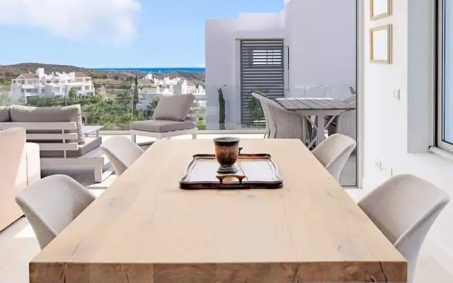 Alcazaba Lagoon, Brand New 2 bed Apartment