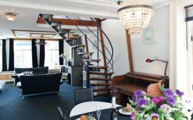 Canal Holiday Apartment