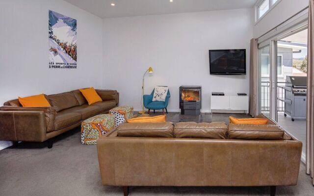 The Elements East - Jindabyne