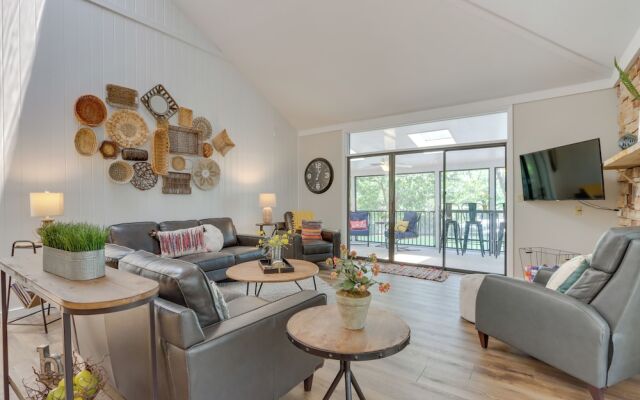 Spacious Decks & Dock: Margaritaville Home!