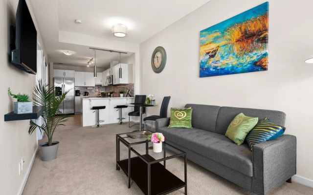 GLOBALSTAY. Modern Downtown Condos. Free parking