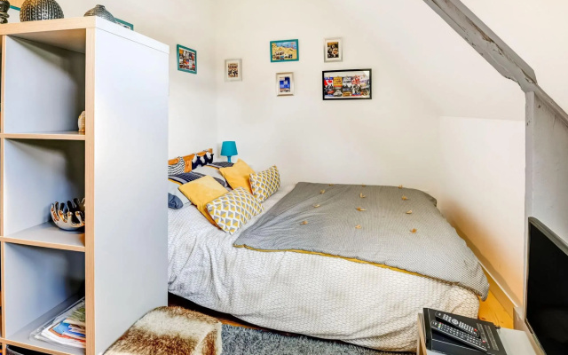 Cosy studio in Isigny sur Mer with a terrace
