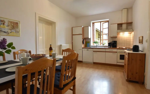 Charming Apartment in Stove With Garden