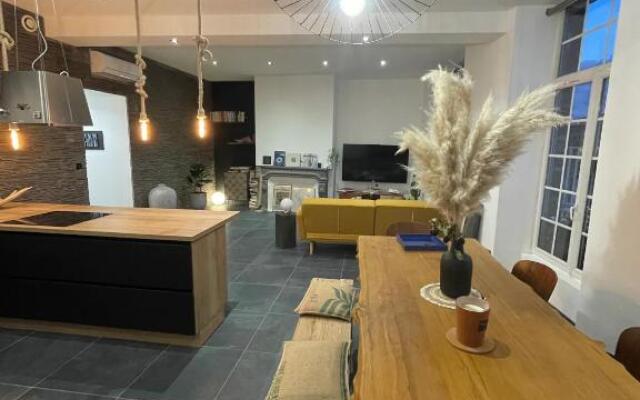 Appart 110m2 terrasse climatisé quartier médiéval