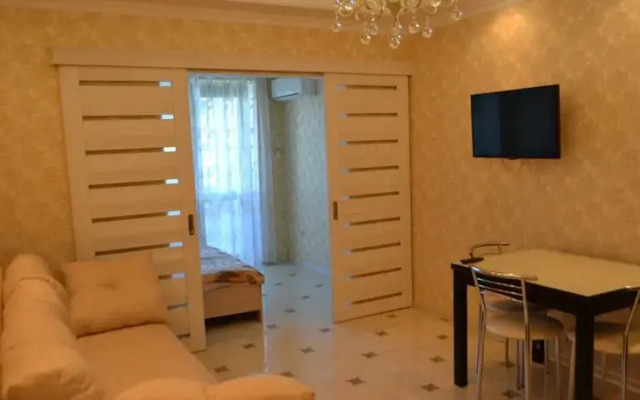 Версаль на Несербской