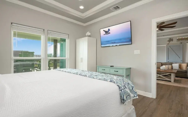 Sunkissed Castle 4 Bedroom Home