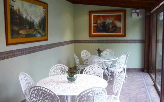 Sevilla House