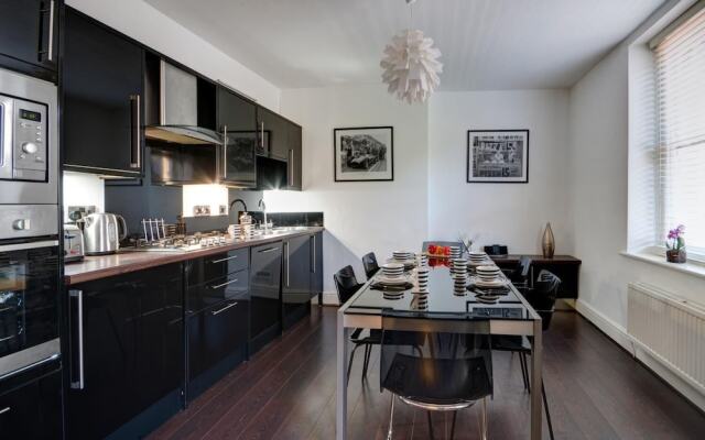 Licatas Apartment Cotswolds Sleeps 6