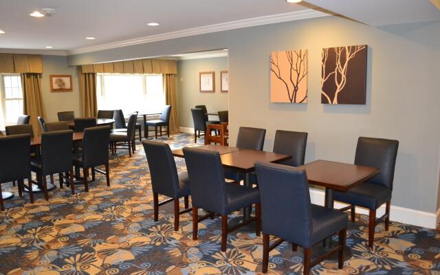 Holiday Inn Express & Suites Merrimack