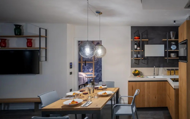 Aris Apartments & Sky Pool - Tonelli Hotels - Adult Friendly