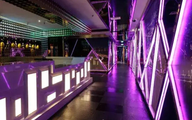 Rich Forex Hotel