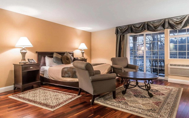 Riverside Hotel, Ascend Hotel Collection
