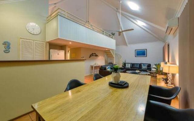 Osprey Holiday Village Unit 117 Georgeous Villa Close To The Reef