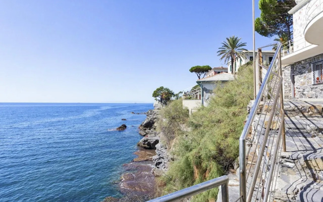 Yellow Suite sul Lungomare di Recco