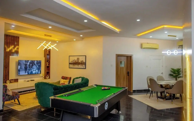 The Bond Apartment
