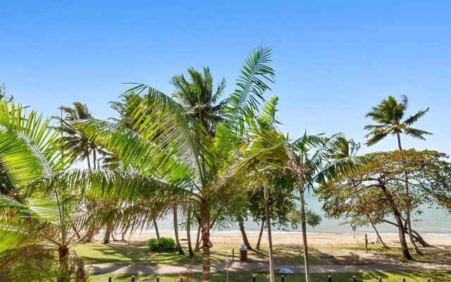 Alassio Palm Cove