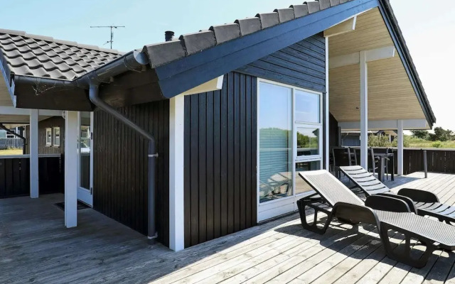 6 Person Holiday Home in Ringkobing-by Traum