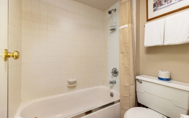 1095 Wild Irishman 2 Bedroom Condo by Redawning