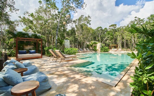 Santomar Tulum A102 By Lockey