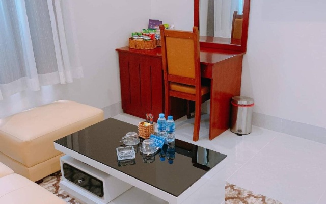 Royal Hotel – Guest Rooms – Bac Lieu