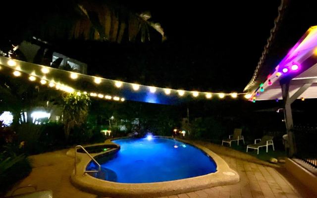 Reef Gateway Apartments