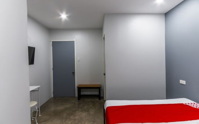 OYO 476 Hedda Hotel