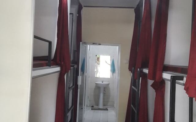 Manado Pod House - Hostel