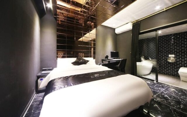 La Luce Hotel