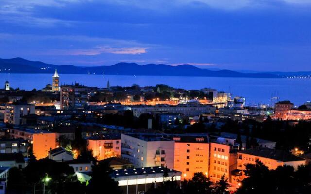 Golden View Penthouse