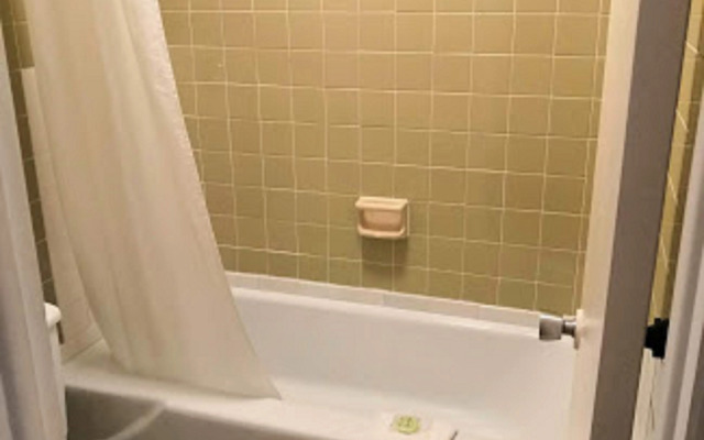 Naples Garden Inn