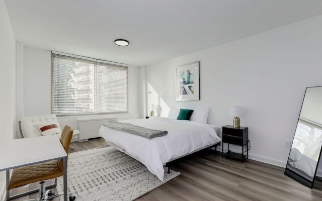 Arlington Modern Comfort Meets City Life