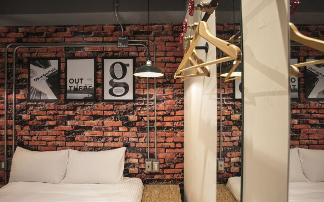 Taichung LOFT Hostel FengJia