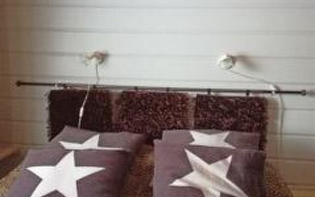 Holiday Home Mustalampi 5 satakieli