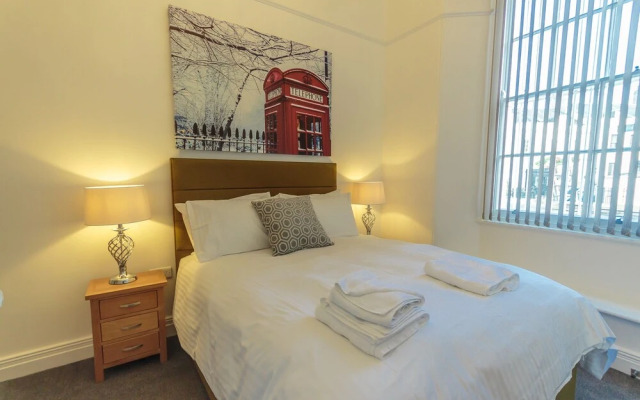 2 Bed - The Buckingham Suite