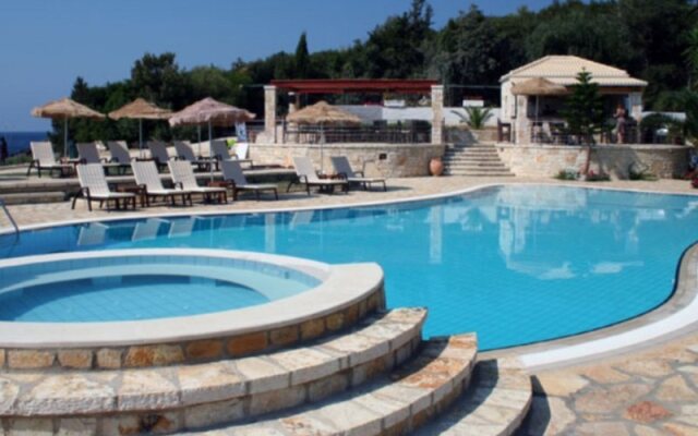 Mikros Paradisos Hotel 